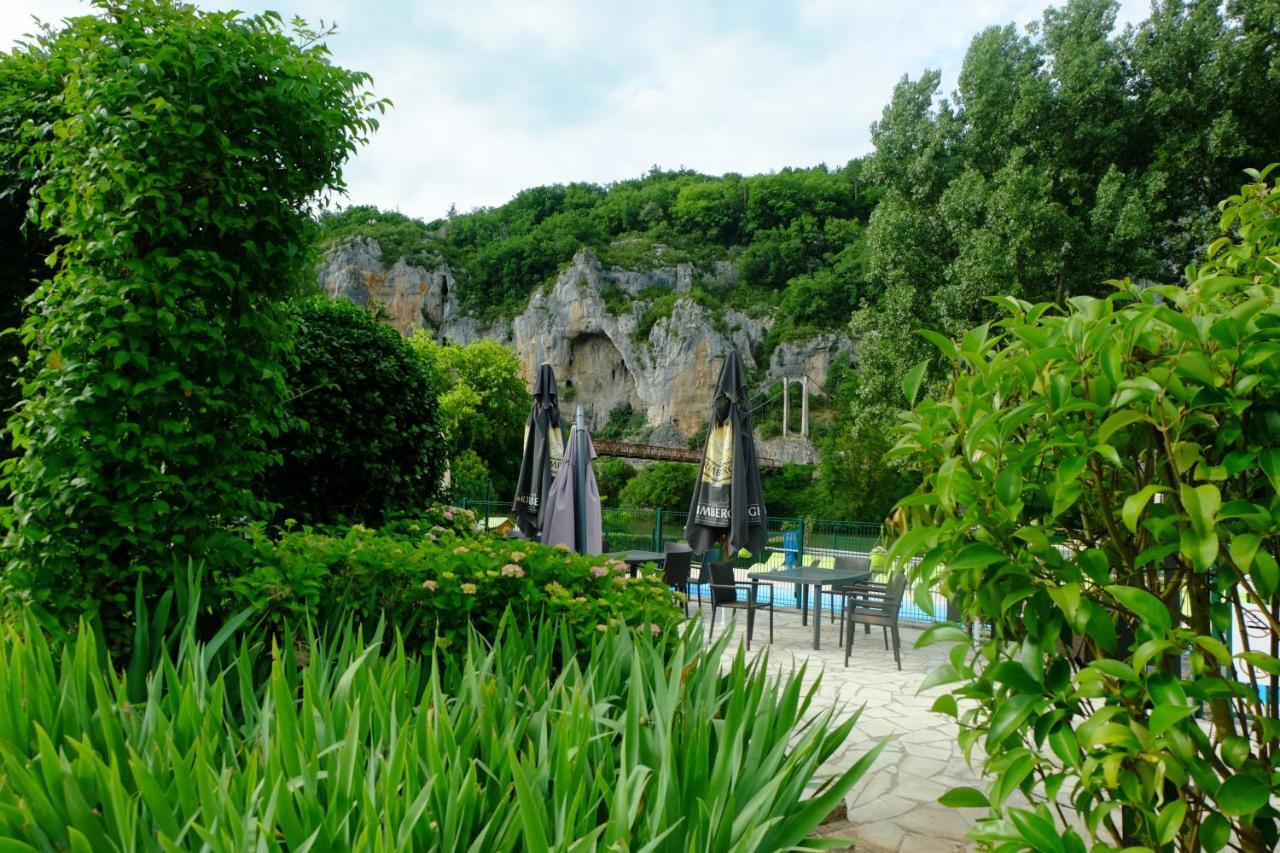 Hotel Restaurant Les Falaises Bouziès Dış mekan fotoğraf